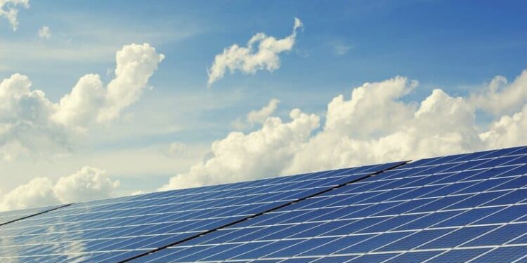 Crean células solares 1000 veces más finas y sostenibles