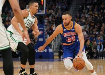 Boston se adelanta en la final de la NBA