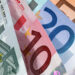 euro cae frente al dólar