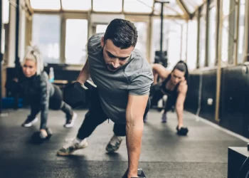 Ir al gym ayuda a tener un envejecimiento saludable