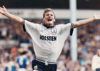 Teddy Sheringham es el máximo de la Premier League 1992/1993