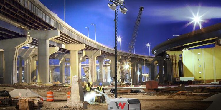 Medidas de seguridad al utilizar una torre de iluminación
