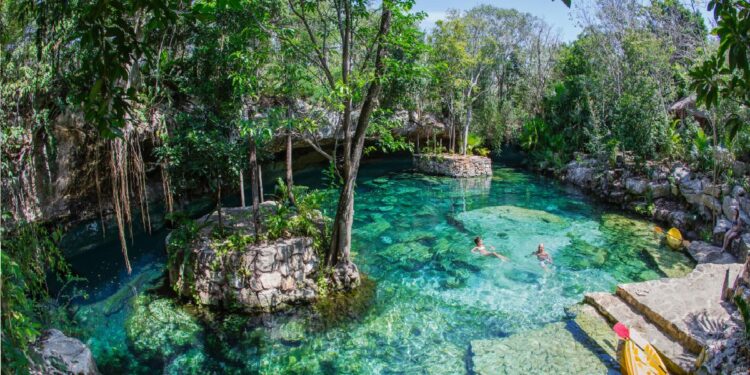 RUTA DE LOS CENOTES