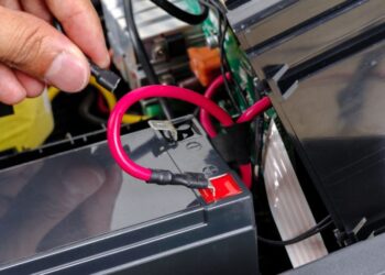 Sistemas UPS Eléctricos: Garantía de Suministro Eléctrico Ininterrumpido para Aplicaciones Críticas