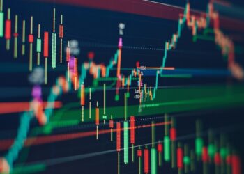 Lo que los Bancos No Te Dicen: La Importancia de Invertir Diariamente con Inversionista Academy