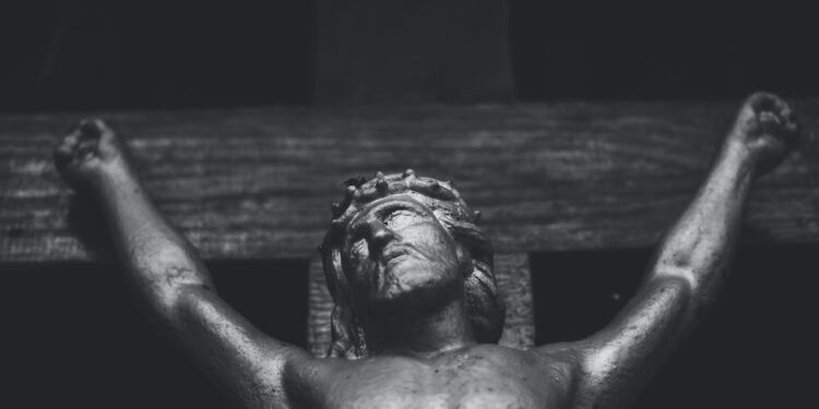 Descifrando el Misterio: Por Qué Murió Jesús – Una Mirada Profunda a la Historia Bíblica