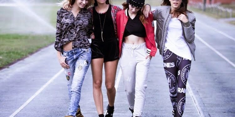 Descubre el estilo urbano: la moda que marca tendencia