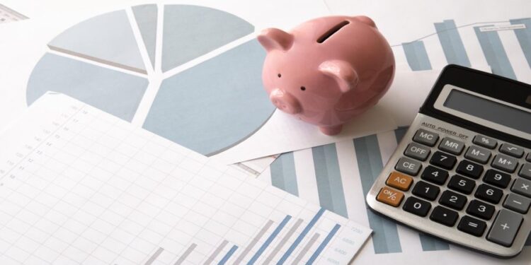 Cómo crear un presupuesto personal efectivo: 5 pasos para mejorar tu salud financiera