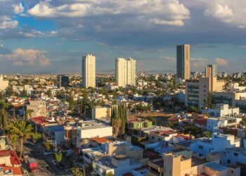 Descubre Oakland desde Guadalajara: tu puerta de entrada al norte de California