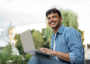 Ingeniería en Sistemas online: ¿es válida ante empresas y tiene el mismo valor que una presencial? (Incluye tiempos reales en Utel)
